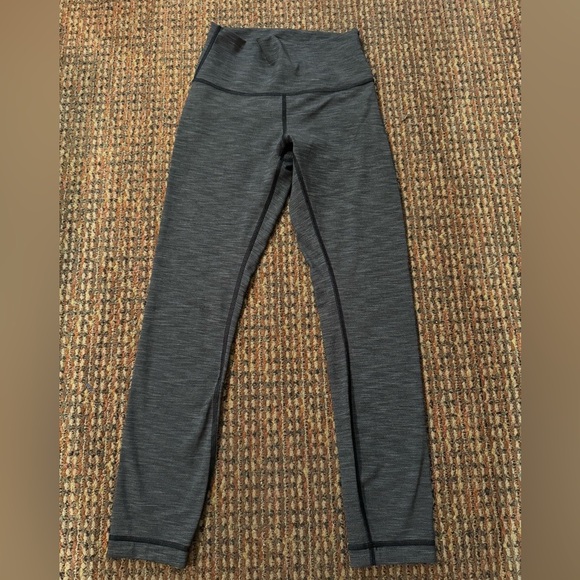 Lululemon High Times Pant in Heathered 7/8 length in Black, Size 4 - Picture 2 of 11